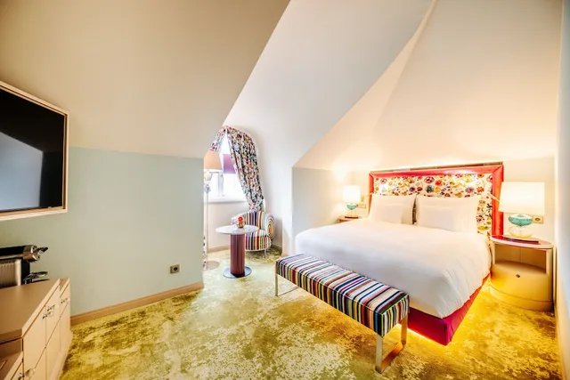 غرفة صغيرة بسرير كوين، Hotel Schloss Seefels 2/3