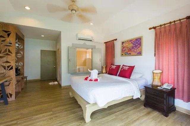 غرفة بريميير بسرير مزدوج أو سريرين منفصلين بإطلالة على الحديقة، Bay View Resort Koh Phi Phi 6/10