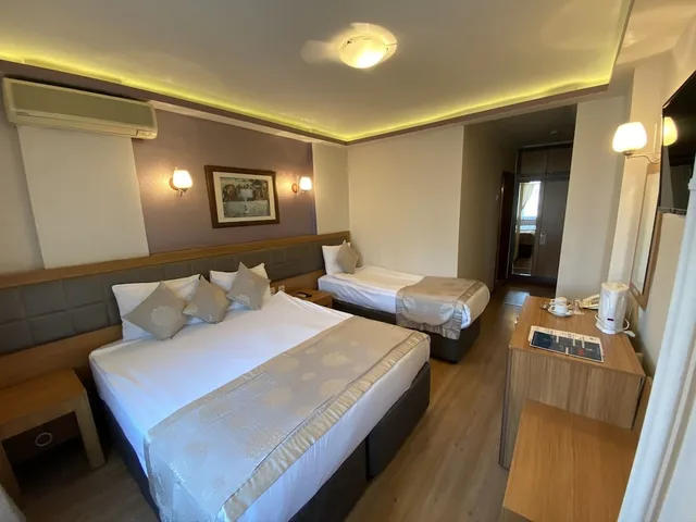 غرفة سوبيريور بثلاثة أسرّة، Anzac Hotel 2/2