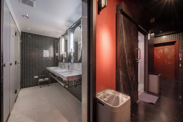 Mixed Dorm, 6 Beds, Shared Bathroom, Getcha Hostel & Bistro 4/5