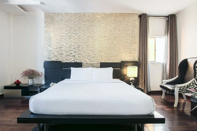 جناح، A&EM Corp - The Petit Hotel 3/7