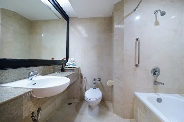 Grand, Deluxe, Twin Beds, Grand Arkenso Park View Simpang Lima (ex. Horison Semarang) 2/2
