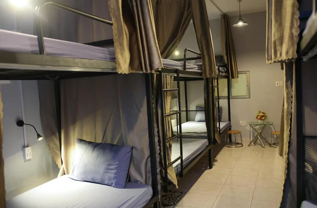 غرفة عائلية بأسرّة بطابقين بشرفة، Quan San Guest House 2/4