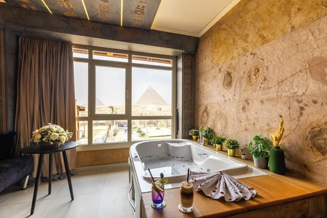 Junior Suite, King Bed, Pyramids View، Great Pyramid Inn 1/1