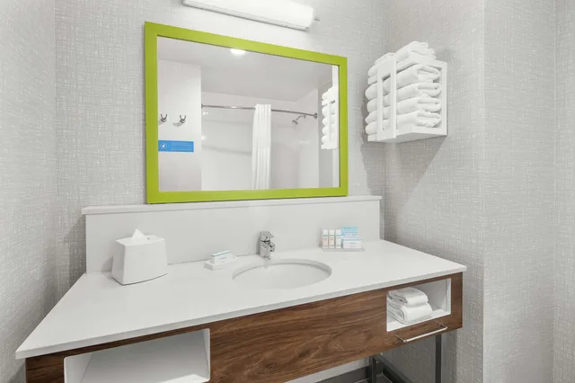Standard, Single, 2 Queen Beds, Accessible، Hampton Inn Odessa Trinity 3/4