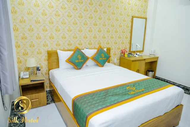غرفة سوبيريور بسرير كوين، RedDoorz Plus near Tan Son Nhat airport 2 3/6