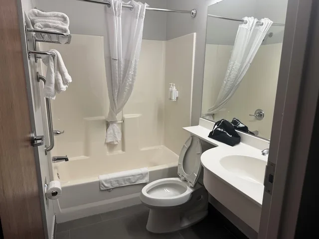 غرفة بسريرين كوين، Microtel Inn & Suites By Wyndham Dickson City/Scranton 5/5