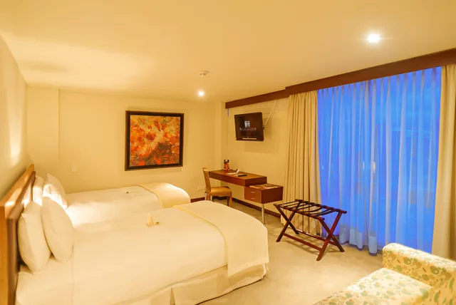 غرفة سوبيريور بسرير مزدوج، Blue Suites Hotel 1/3