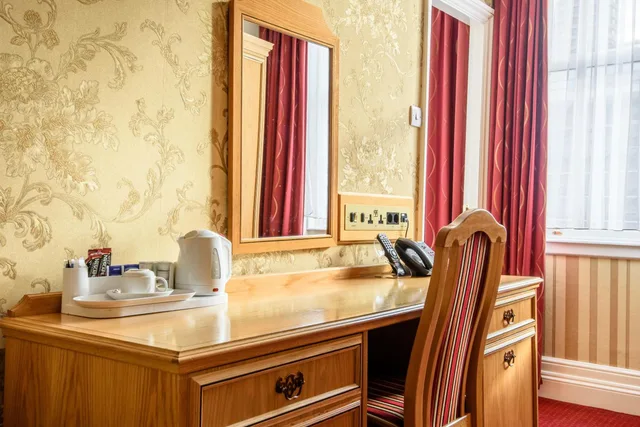 غرفة كلاسيكية مفردة، Montana Hotel London 6/8