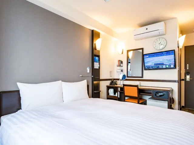 غرفة بسرير كوين، Toyoko Inn Hikone-eki Higashi-guchi 1/3
