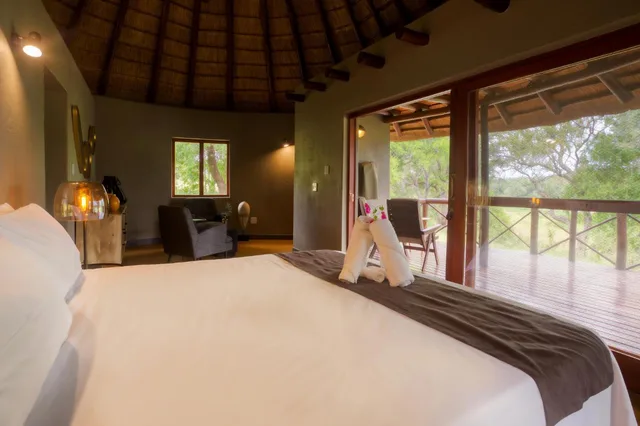 شاليه بإطلالة على النهر، Emhosheni River Lodge 1/2