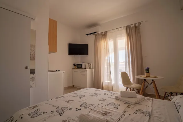 استوديو بسرير مزدوج بإطلالة على البحر، PETRA APARTMENTS 2/4