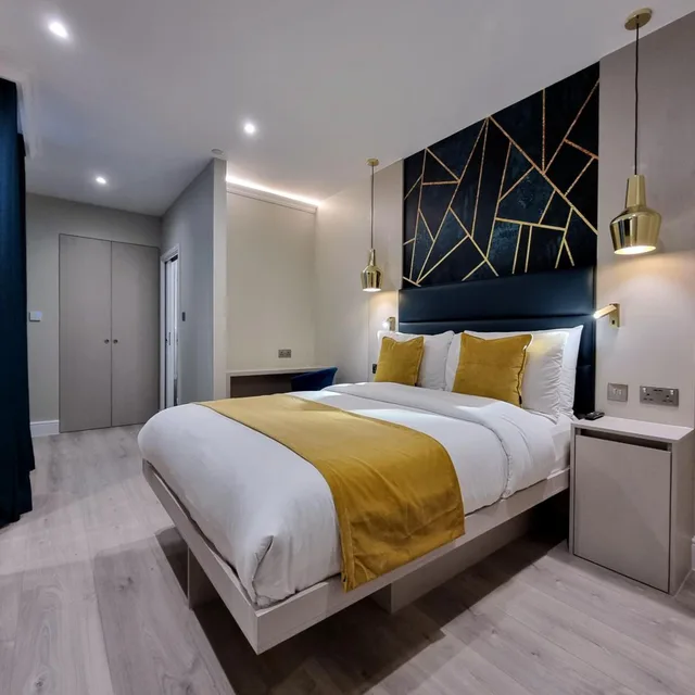 Signature, Suite, Hot Tub, NOX HOTELS - Bayswater 3/10