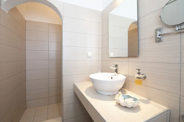 غرفة سوبيريور رباعية بسرير مزدوج وسريرين منفصلين، Thira S Dolphin Hotel 9/10