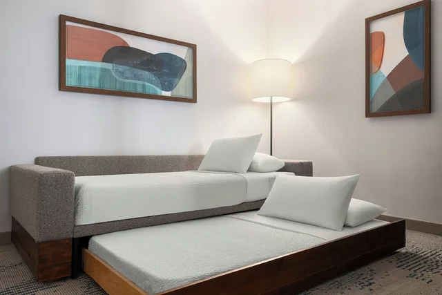 Suite, King Bed, Trundle Bed, Springhill Suites Dayton Vandalia 6/10