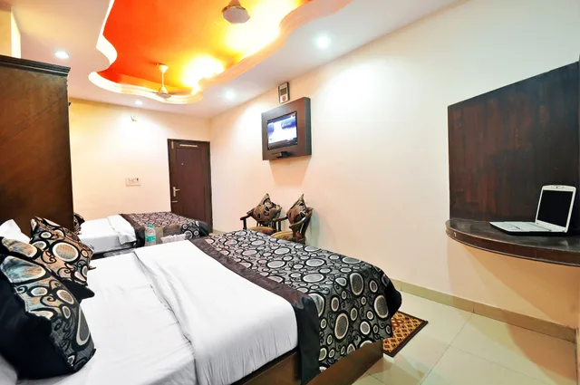 غرفة عائلية بسريرين مزدوجين بإطلالة على المدينة، Hotel Shiva Intercontinental 2/8