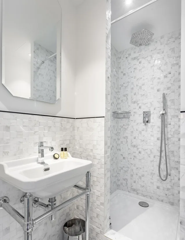 غرفة ثلاثية بسرير مزدوج، Hotel Clarisse 8/10