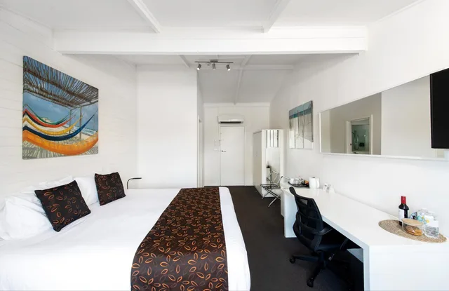 غرفة سوبيريور بسرير كينج وسرير كوين بإطلالة على المسبح، Mercure Kangaroo Island Lodge 2/8
