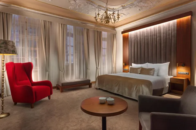 غرفة قياسية بسرير مزدوج أو سريرين منفصلين، Hotel Pod Vezi 2/2