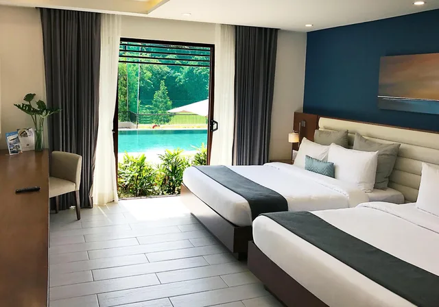 Premier Laguna Pool View، Fairways And Bluewater Newcoast Boracay 1/9