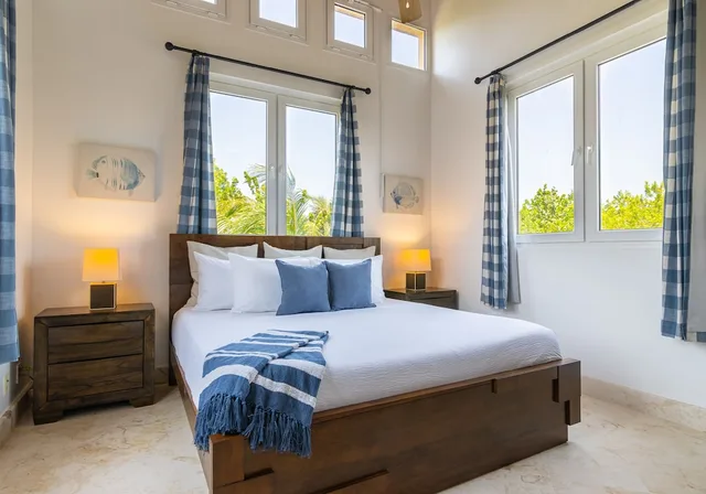 Sol, Villa, Twin Beds, 2 King Beds, Queen Bed، Belizean Cove Estates 4/9