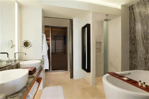 Park Room- Family Room، Park Hyatt Abu Dhabi Hotel & Villa - Saadiyat island 2/2