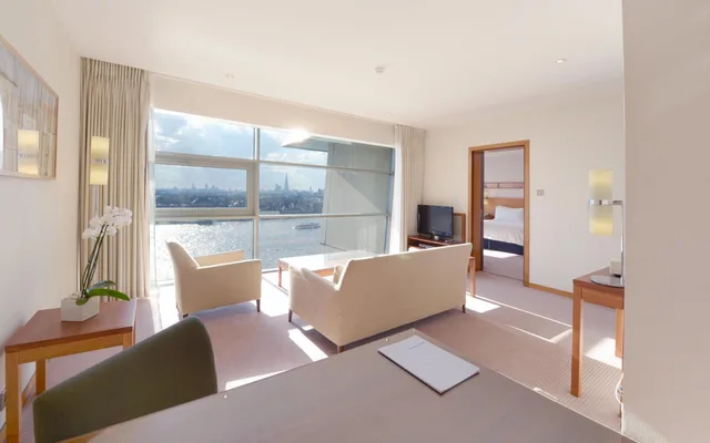 جناح تنفيذي، Vignette Collection Canary Riverside Plaza London by IHG 7/9