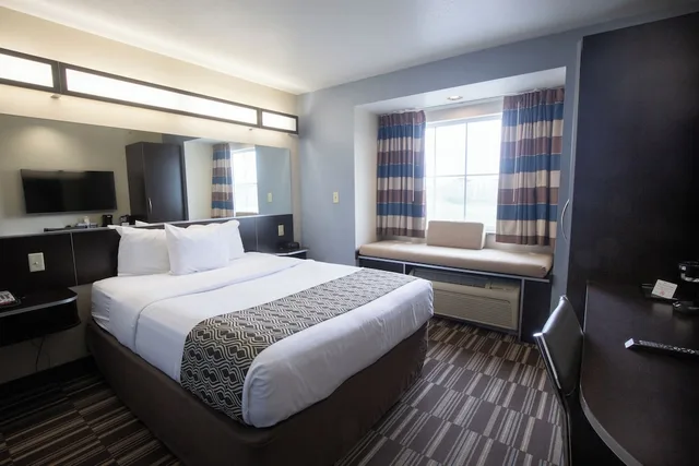 غرفة بسرير كوين لذوي الإعاقة، Microtel Inn & Suites By Wyndham Waynesburg 6/8