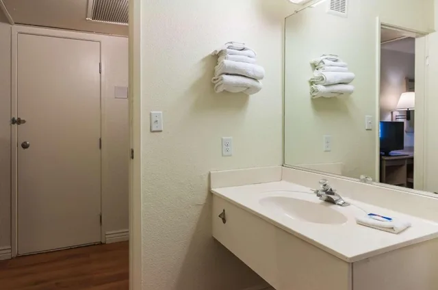 غرفة بسريرين مزدوجين، Motel6 Green River, UT 6/10