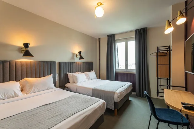 غرفة عائلية رباعية بسريرين مزدوجين، Grand Hotel de la Gare 1/4