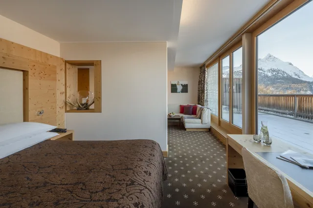 Alpine, Junior Suite, King Bed, Nira Alpina 7/8