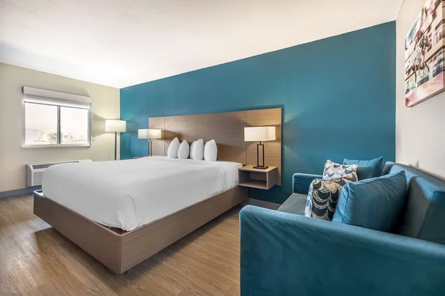 غرفة قياسية بسرير كينج لذوي الإعاقة، Best Western Green Tree Inn 2/4