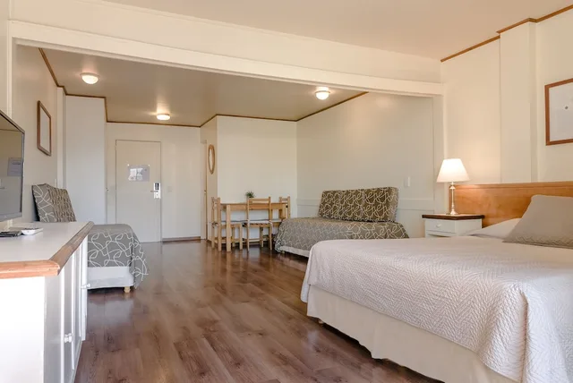 غرفة قياسية رباعية بسرير كوين وسريرين منفصلين، Soft Bariloche Hotel 1/7