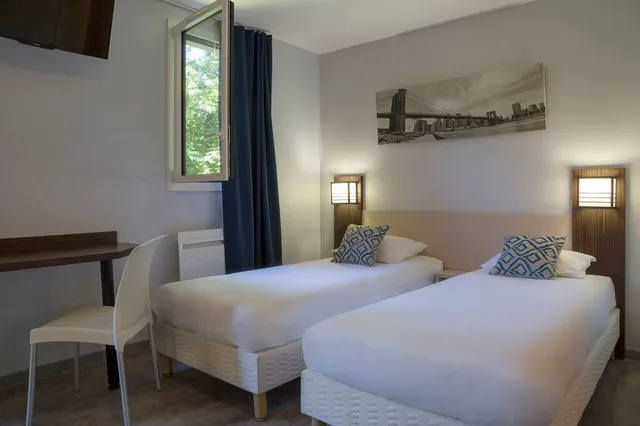غرفة سوبيريور عائلية، HOTEL NOVELLA CONFORT NANTES EST THE ORIGINALS CITY 2/3