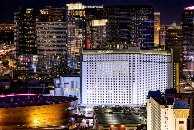 غرفة بسرير كينج، The Reserve at Park MGM 1/2