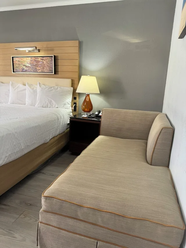 غرفة بسرير كينج، Americas Best Value Inn Central Valley 7/10