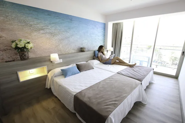 غرفة ثلاثية بسريرين مزدوجين، Roquetas el Palmeral By Pierre Vacances Ex Ohtels Roquetas 6/10