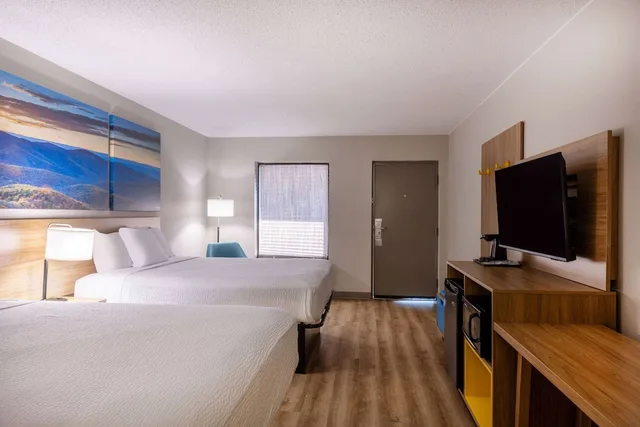 Room, 2 Double Beds, Accessible, Days Inn by Wyndham Mooresville Lake Norman 2/8