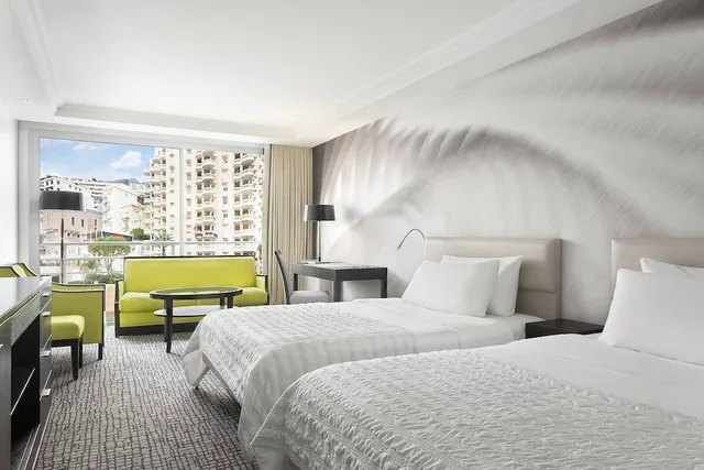 غرفة سوبيريور بسريرين مزدوجين بإطلالة على المدينة، Le Meridien Beach Plaza 3/9