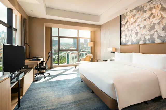 Deluxe, King Bed, Corner, Doubletree By Hilton Yangzhou 6/10