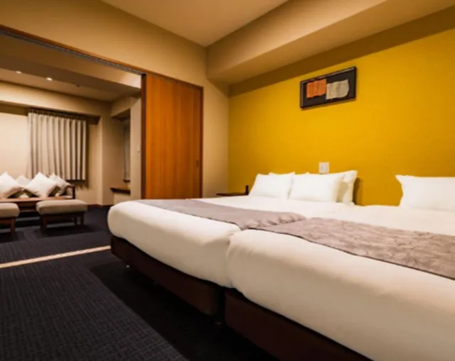 جناح ديلوكس بسرير كوين وسرير فردي بغرفة نوم واحدة بجاكوزي، Randor Residential Hotel Kyoto Suites 2/10