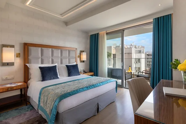 Suite, Double Bed, Balcony, Electra Metropolis Athens 2/7