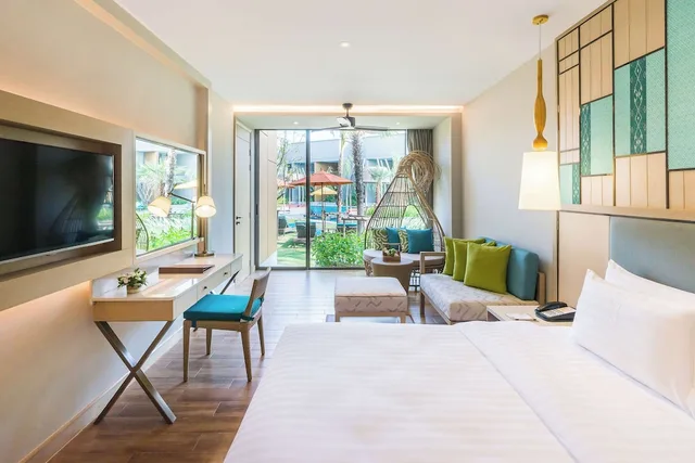 Avani, Suite, King Bed, Garden View, Avani Hua Hin Resort 2/4