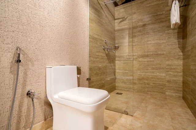 غرفة بريميوم بإطلالة على النهر بشرفة، Stone Wood River Front 5/5