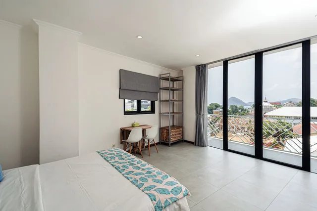غرفة سوبيريور بسرير كوين، Komodo Suites Downtown 5/6