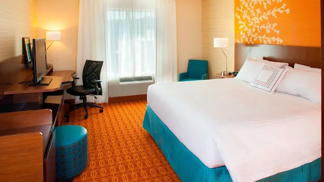 استوديو بسرير كينج مع أريكة لذوي الإعاقة، Fairfield Inn Suites By Marriott Atlanta Gwinnett Place 1/2