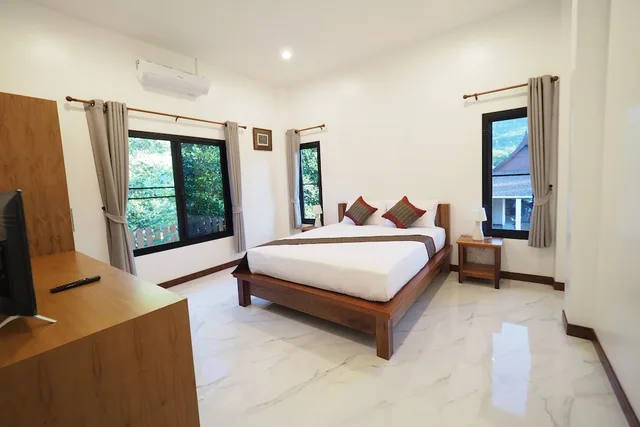 غرفة عائلية بسريرين كوين بإطلالة على الحديقة بشرفة بغرفتي نوم، Chanapah Residence 3/7