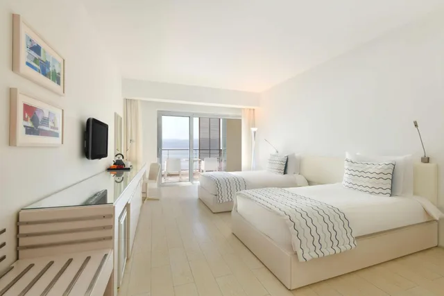 غرفة كلوب بريميير بسريرين منفصلين بإطلالة على البحر، Kempinski Hotel Aqaba Red Sea 2/8