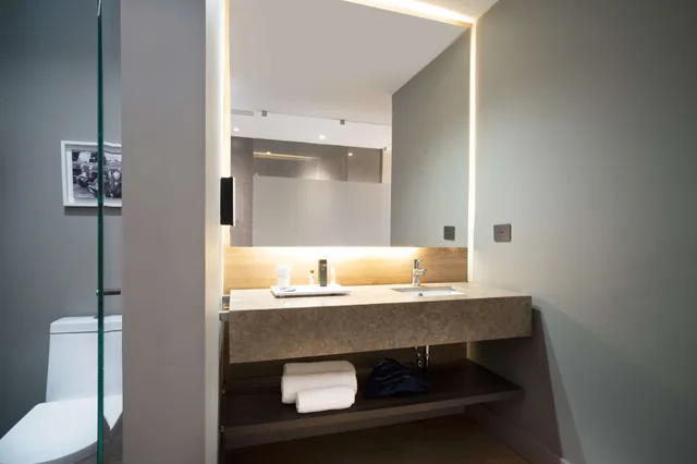 جناح بريميوم بسرير كينج، Hotel Habitel Prime 4/6