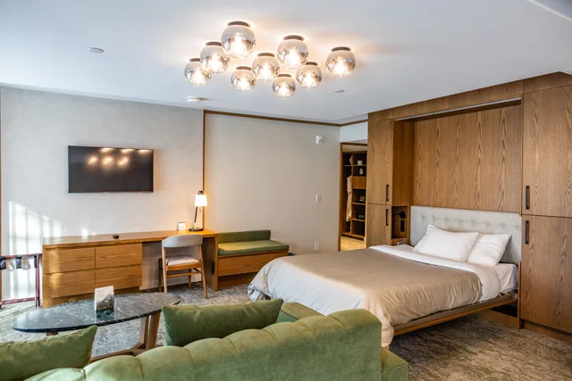 جناح بسريرين كوين، Banff Park Lodge 4/10